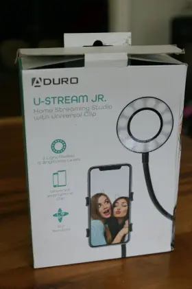 Us-jrclp-01 Aduro U-stream Jr. - Home Streaming Studio With Universal Clip