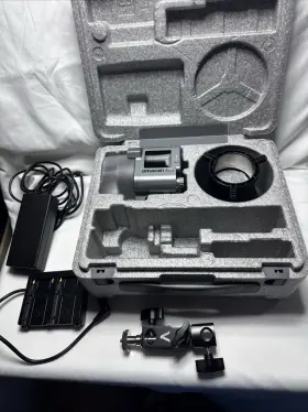 6la01s30266 Amaran 60d Continuous Lighting Gray Unit Reflector Power Adapter Mount Case