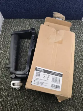 6me02d66298 Amaran By Aputure Handheld Bracket For Cob 60d&x