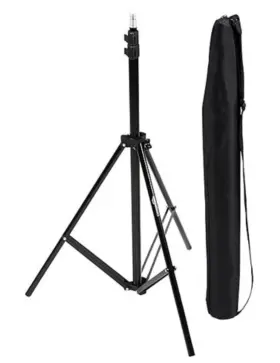 Amazon Basics 192233000411 Aluminum 7 Feet Light Stand With Case 1