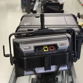 Apd0107a2b Aputure Open Box Excellent Nova P300c Rgbww Led Panel With Rolling Case #2