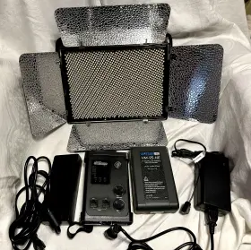 Ls1cab Aputure Kit Of 2 Light Storm Ls 1c Bicolor Led Lights With Sofboxes And Batteries