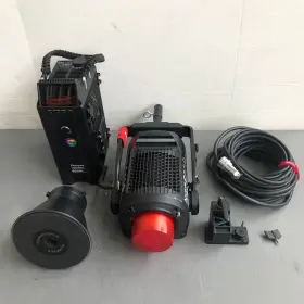 071224z332 Aputure Ob Ap30126a26 Ls 600c Pro Rgb Led Monolight V Mount With Carrying Case Excellent