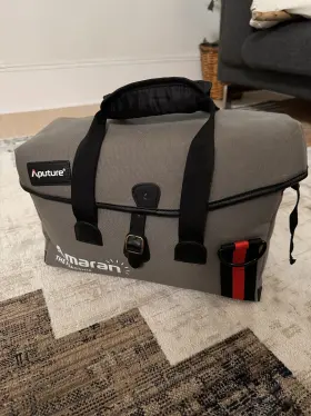 Tri-8c Aputure Amaran Bicolor Light