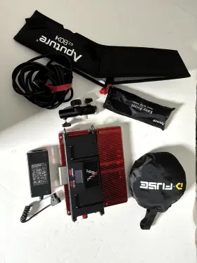 Tri-8cv Aputure Amaran Tri-8c Bicolor Led Light With Softbox And Extras