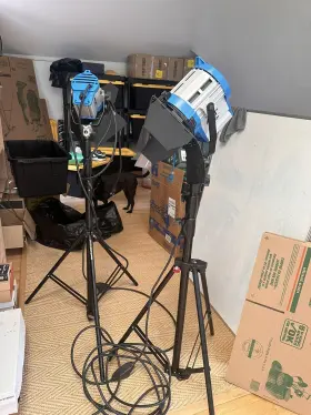L1.79400.a Arri Huge Bundle - 650 Watt And 300 Fresnel Light Manfrotti 1004bac #2