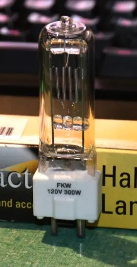 L2.0005107 Arri Fkw 300 Watt/120 Volt Quartz Halogen Lamp #l2.0005107 #2