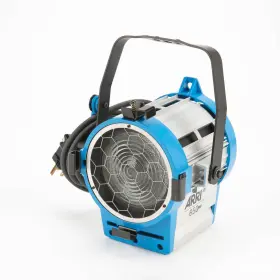 Lk.0005510 Arri Junior 650 Plus Tungsten Fresnel Light With 4.3 Inch Lens - Sku#1700450
