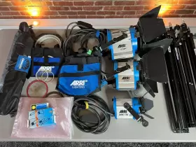 Lk.0005645 Arri Softbank D1 3-light Fresnel Kit With Case Chimera Soft Box Gels Etc