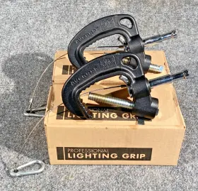 C210d Avenger 719821102359 Baby Pipe Clamp Photography Light Lot Of 2