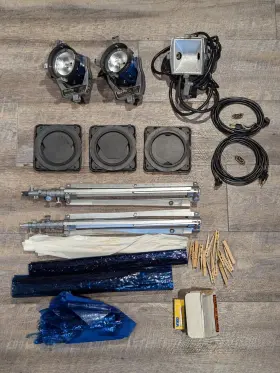 104-341 Berkey Colortran Light Kit - 2 Mini-pro And 1 Minibroad Barndoors Stands #3