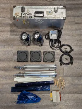 104-341 Berkey Colortran Light Kit - 2 Mini-pro And 1 Minibroad Barndoors Stands