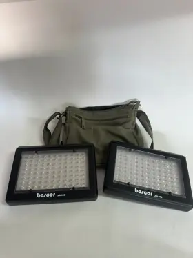 Led-95d Bescor Lights Set Of 2 - Good Used Condition With Carrying Bag