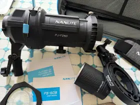 Pj-fz60-19 Bowens Nanlite Projection Attachment For Mount With 19 Lens. Used
