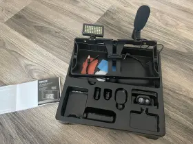 Bower 636980262048 Vlogger Pro Kit Ultimate Smartphone Vlogging Setup Open Box #3