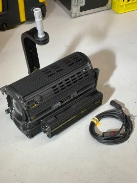 Dled12-bi-dmx Dedolight - New High Output Bi-color Studio Focusing Light