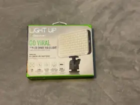 Dp-vl120 Digipower 120 Led Smart Video Light With Universal Camera Mount Adapter