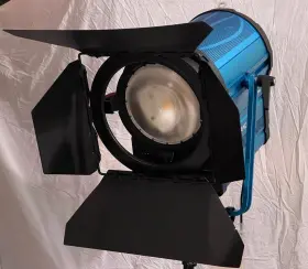 Drpl-fl-5000d Dracast Led 5000d Daylight Fresnel And Pelican Case Excellent Condition