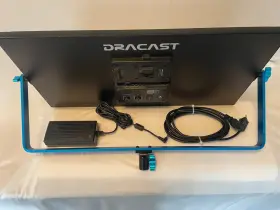 Drsl-p-800b Dracast Studio/panel Light W. Mount And Power Supply-prosounduniverse