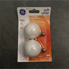1047952 Ge 40w Soft White Decorative Globe G16.5 Bulbs 2 Pack
