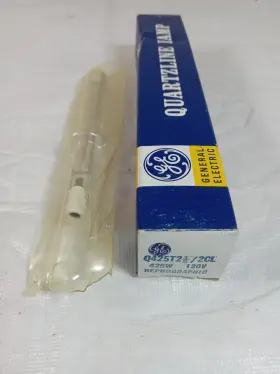 Q425t2 Ge 1/2 / 2cl 425w 120v General Electric Quartzline Lamp Nos Vintage