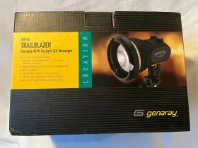 T40-d Genaray 847628026957 Trailblazer Portable 40w Daylight Led Monolight