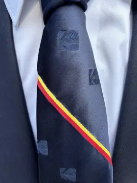 835-b Golden Klass Vintage Eastern Kodak Camera Mens Navy Red Yellow Necktie