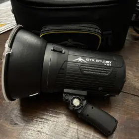 N300 Gtx Studio Portable Strobe Flash