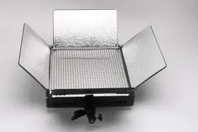 Led1000a Ikan Idmx 1000 Led Studio Light With Stand Attachment