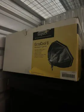 Octacool-9 Impact Fluorescent Lights With Octabox 9 Lamps Each Photo Studio