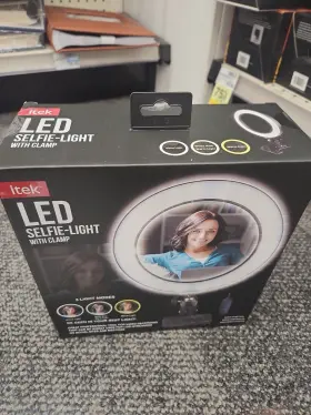 Csl121793 Itek Led Selfie Light With Clamp