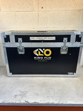 Bal-400s Kino Flo Fix-244 Series 4-bank Light With Ballast Cable And Case Tested