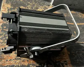 100-515 Leviton Colortran 1 Kw Tv Fresnel Spot Studio Light 1000w No Bulb #3