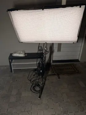 Litegear Hy 200 Litemat Plus 4 Led Studio Panel Portable Dimmable Ac-powered Light