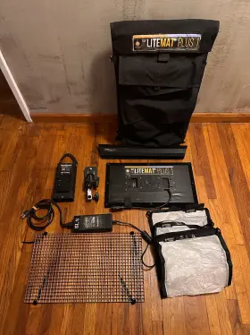 Lm3.00108 Litegear Litemat Plus1 50w Bi-color Light Kit With Dc200