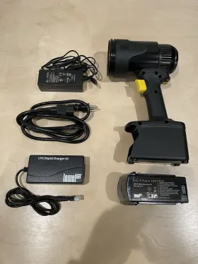 Lowel 884613016463 Gl-1 Power Led Handled Professional Photography Light