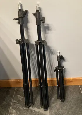 20005 Ls Photography Three Pro-ft Photo Light Stands With Bulb Holders 3 Umbrellas And Bag Nice #2