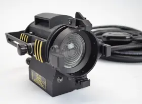 Lthltph154bk Ltm Pepper 100 Watt Fresnel Tungsten Light - Stage Lighting