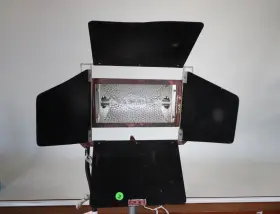 2941 Mole-richardson - Molequartz 2k Nooklite Type Inch Free Spare Lamp 01