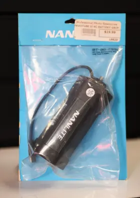 Bt-bg-f550 Nanlite Np-f550 Battery Grip With Usb Type-c Cable - Brand New