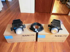 Fs-200b Nanlite 2x Bi-color Studio Spotlight Never Used - In Box