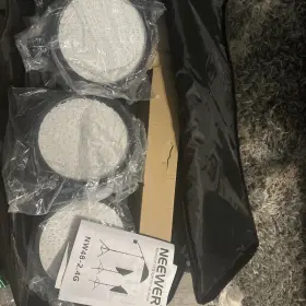Nw48-2.4g Neewer Nw48-2 Led Light With Stands Umbrella And Remote Sb