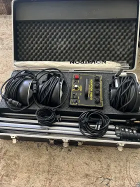 V400-d Novatron Lighting Kit With Case Tested Works
