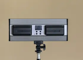 Pt-30b Phantom Pro Led Video Light Bi-color 3200k-5600k With Batteries And Charg #3