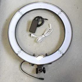Kv12132401 Savage Used Luminous Pro Led Ring Light
