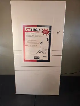 Kt1000 Smith-victor 401490 1000 Watt Photoflood Light Kit W Umbrellas #401490 Unused