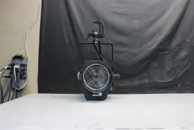 M12091 Strand Lighting Fresnelite Studio 6 Inch Stage/studio 1000watt Light