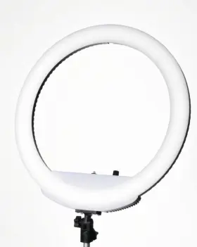 11142023 Westcott Used 18 Inch Bi-color Led Ring Light Kit