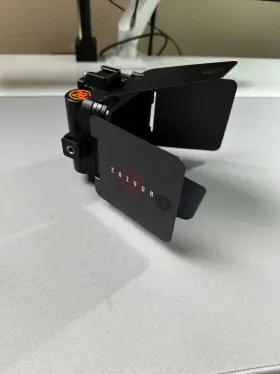 M20c Zhiyun M20c-combo Fiveray Combo 20w Rgb Video Light On-camera Fill 2500k-10000k