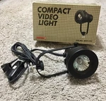 Star-d SDVL103 Compact Video Light 250W Cold Shoe Adapter & Reflector. Fixed Price $19.88.